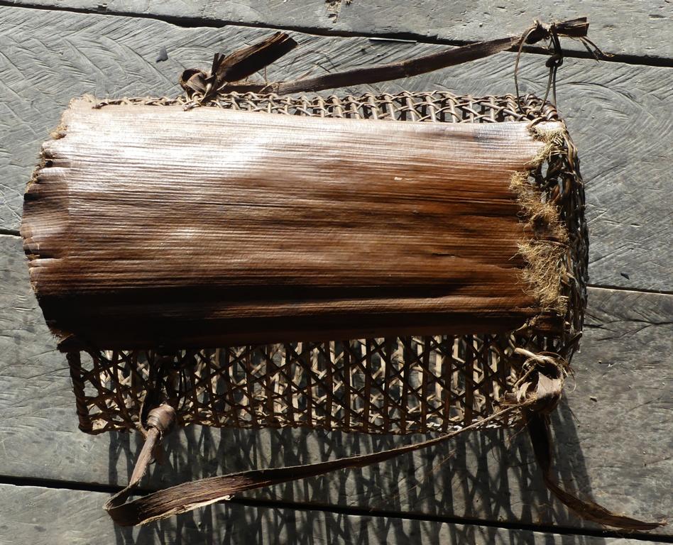 Back protection of rattan basket