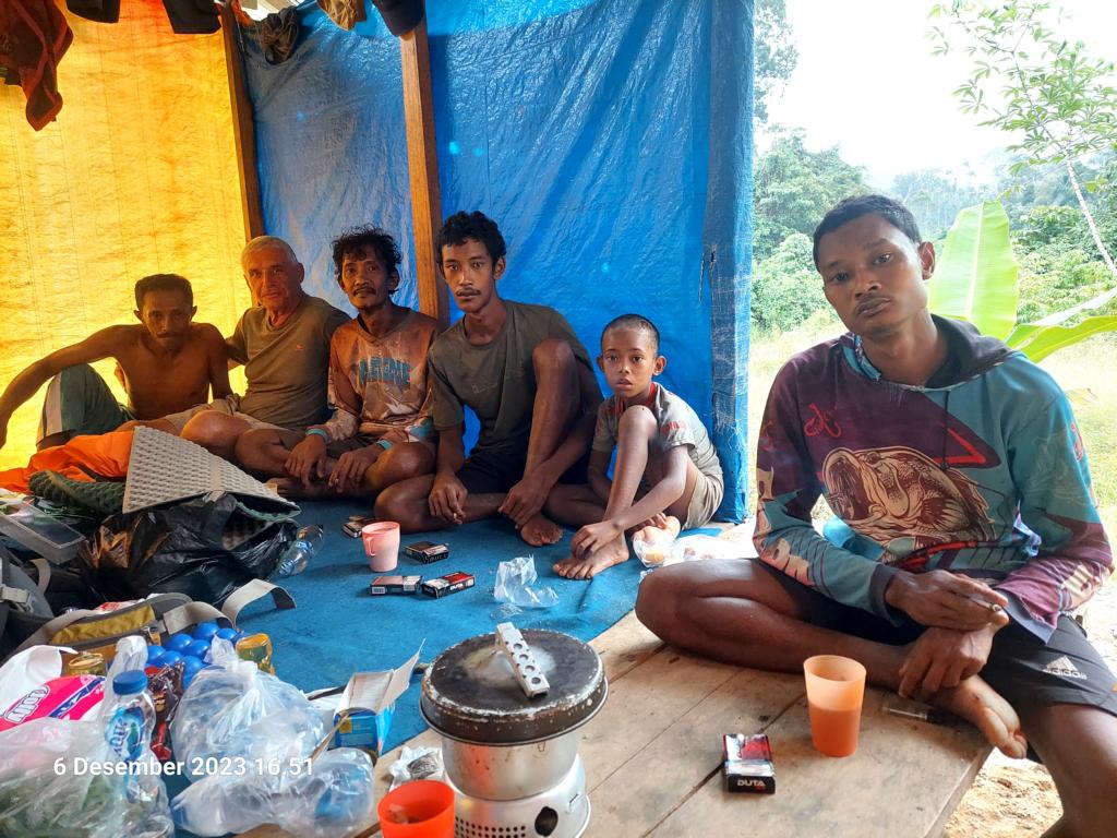 Modern hut of Orang Rimbas in the forests