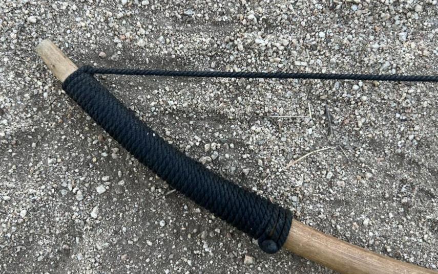 Datoga hunting bow with lower string fixation point