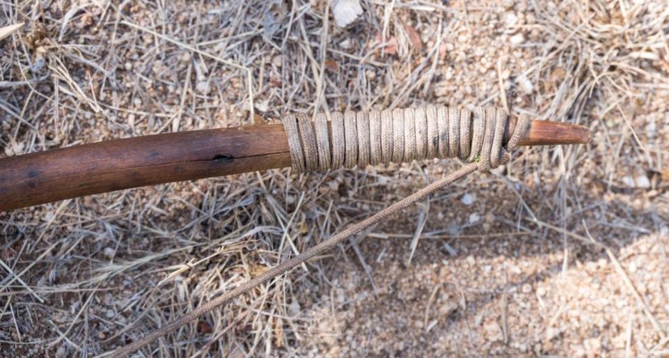 String attachment of Hadza bows on the lowerr limb