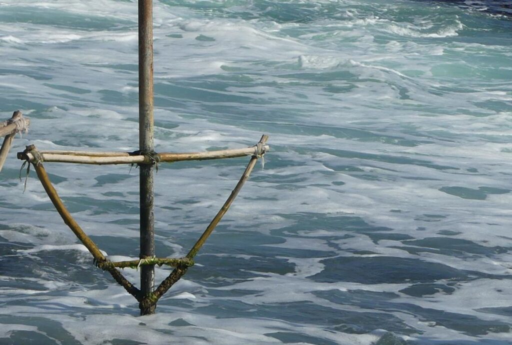 Stilt design for two fishermen