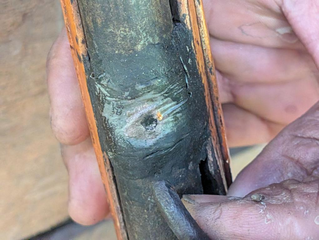 Firing hole of an imüprovised percussion system